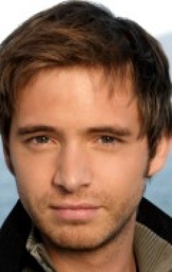 Aaron Stanford movies and biography.