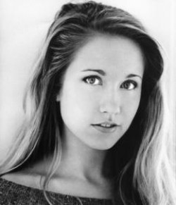 Anna Camp movies and biography.