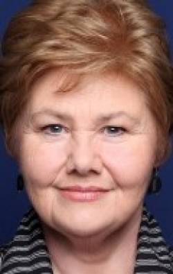 Actress Annette Badland - filmography and biography.