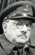 Actor Arthur Lowe - filmography and biography.