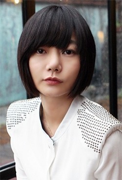 Actress Bae Doo-na - filmography and biography.