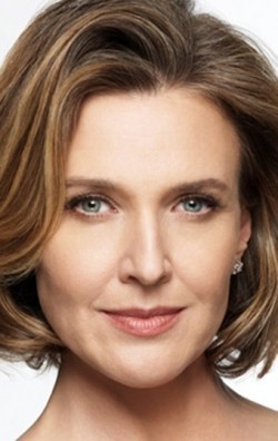 Brenda Strong movies and biography.