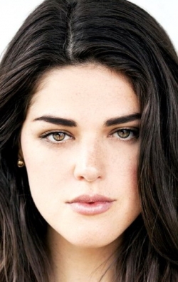 Callie Hernandez movies and biography.