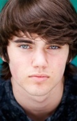 Cameron Bright movies and biography.