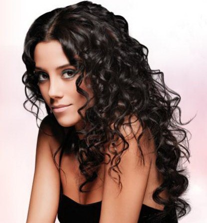 Actress Cansu Dere - filmography and biography.