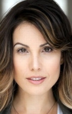 Actress, Producer Carly Pope - filmography and biography.