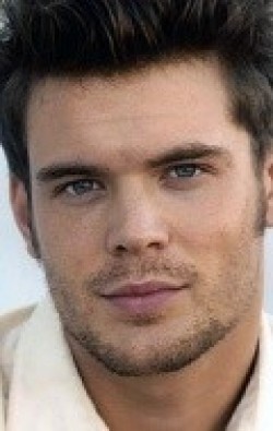 Charlie Weber movies and biography.
