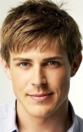 Chris Lowell movies and biography.