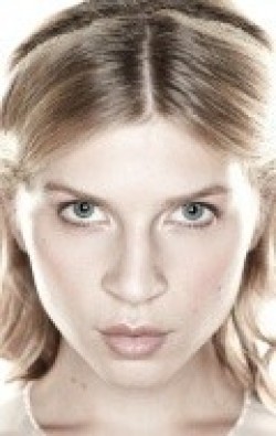 Clemence Poesy movies and biography.