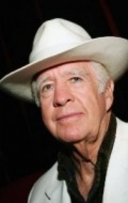 Actor, Director, Writer, Producer Clu Gulager - filmography and biography.