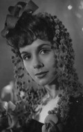 Actress Delia Garces - filmography and biography.