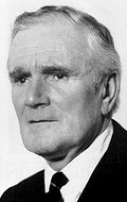 Actor Desmond Llewelyn - filmography and biography.