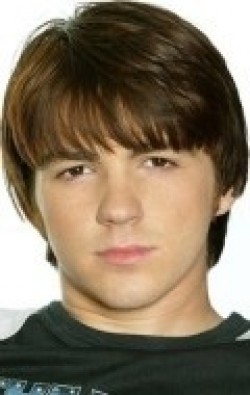Actor, Director, Producer, Composer Drake Bell - filmography and biography.