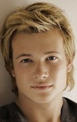 Edward Speleers movies and biography.