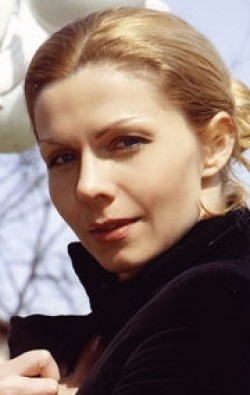 Elena Elova movies and biography.
