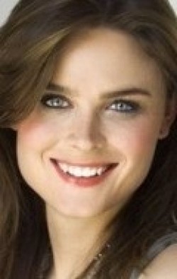 Emily Deschanel movies and biography.