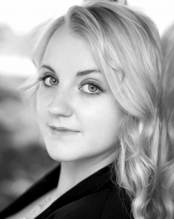 Actress Evanna Lynch - filmography and biography.
