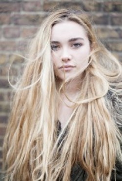 Florence Pugh movies and biography.