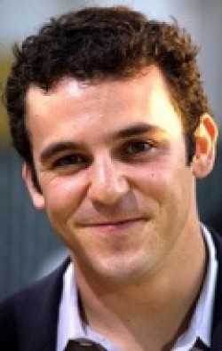 Fred Savage movies and biography.