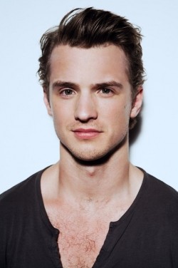 Freddie Stroma movies and biography.