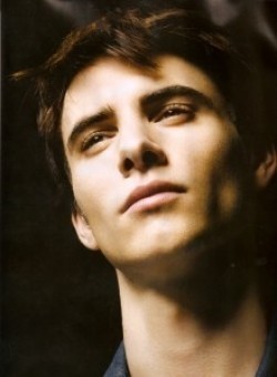 Harry Lloyd movies and biography.