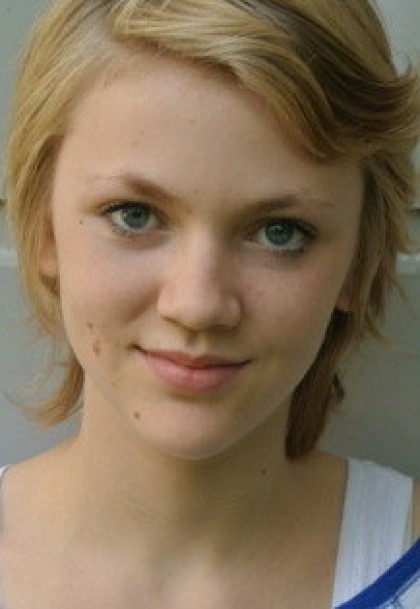 Actress Hanna Obbeek - filmography and biography.