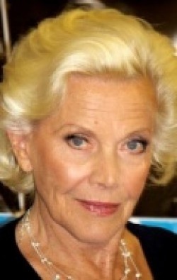Honor Blackman movies and biography.