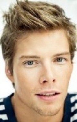 Hunter Parrish movies and biography.