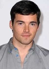 Actor Ian Harding - filmography and biography.