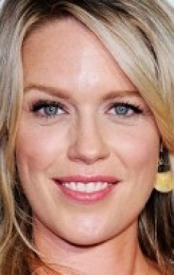 Jessica St. Clair movies and biography.