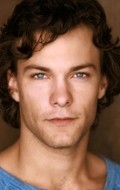Actor Kyle Schmid - filmography and biography.