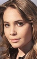 Leah Pipes movies and biography.