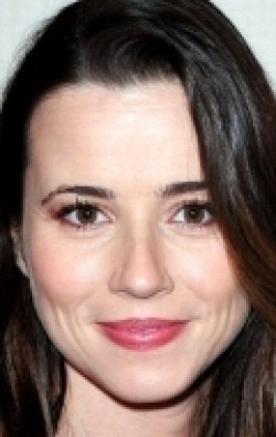 Actress Linda Cardellini - filmography and biography.