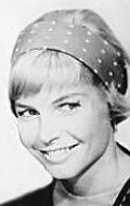 Actress Mary Peach - filmography and biography.