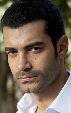 Actor Murat Unalmis - filmography and biography.