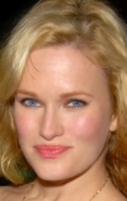 Nicholle Tom movies and biography.
