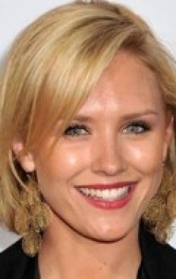 Nicky Whelan movies and biography.