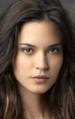 Odette Annable movies and biography.
