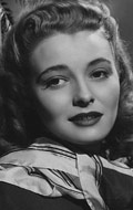 Patricia Neal movies and biography.