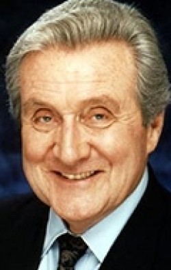 Actor Patrick Macnee - filmography and biography.