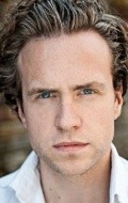 Actor Rafe Spall - filmography and biography.