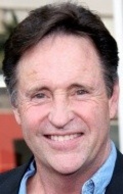 Robert Hays movies and biography.