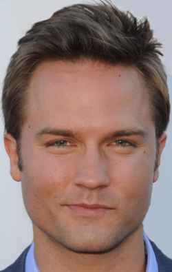 Scott Porter movies and biography.