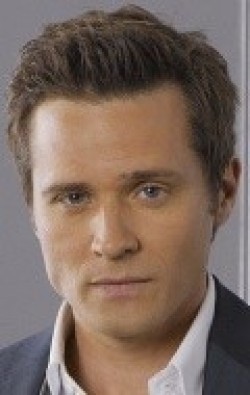 Seamus Dever movies and biography.