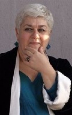 Actress Serra Yilmaz - filmography and biography.