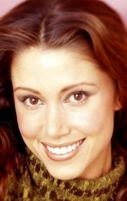 Shannon Elizabeth movies and biography.