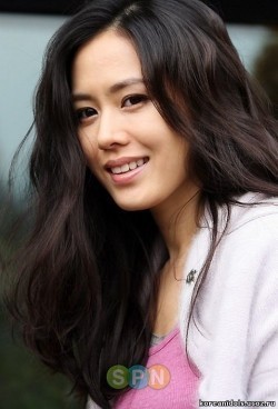 Actress Son Ye Jin - filmography and biography.