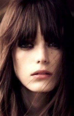 Stacy Martin movies and biography.