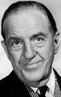 Actor Stanley Holloway - filmography and biography.