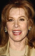 Actress, Writer, Producer Stefanie Powers - filmography and biography.